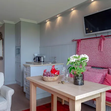 Luxus Feskerdam 28 Og *